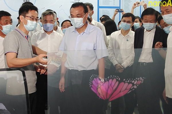 克強總理在光子晶體科技的分分秒秒