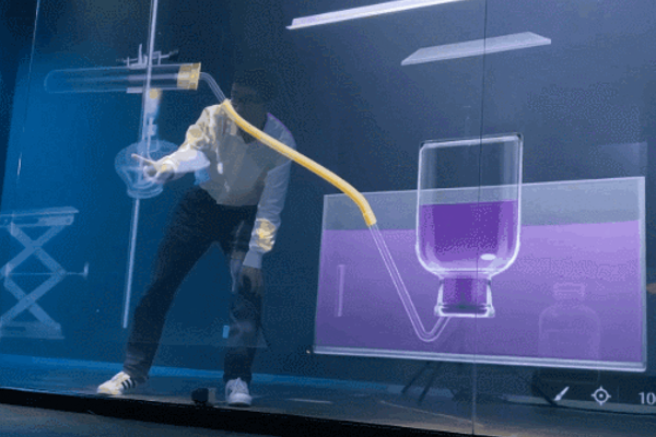 光子透明芯片顯示技術(shù)賦能智慧教育 聯(lián)想未來(lái)教室榮膺《快公司》未來(lái)技術(shù)大獎(jiǎng)