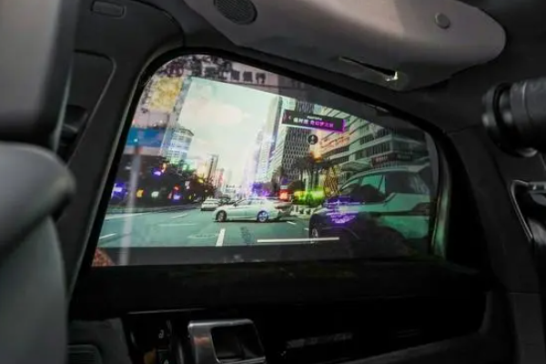 面對(duì)內(nèi)卷的中國(guó)市場(chǎng)，保時(shí)捷說(shuō)，新能源豪華車(chē)還沒(méi)有贏家