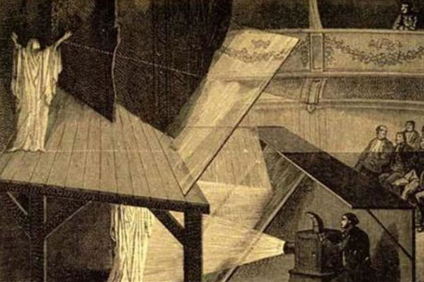 “佩珀?duì)柣孟蟆钡健罢嫒ⅰ?，全息投影技術(shù)還有多遠(yuǎn)走進(jìn)我們生活